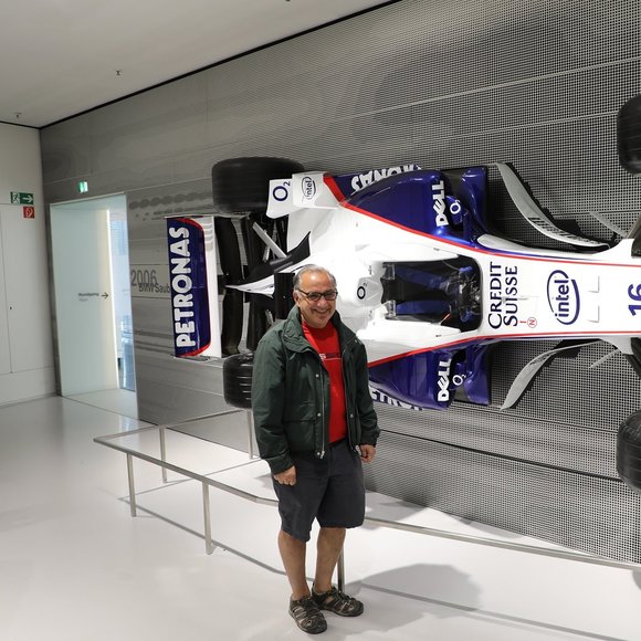 Meet your Posher, Robert - Picture 1 of 1